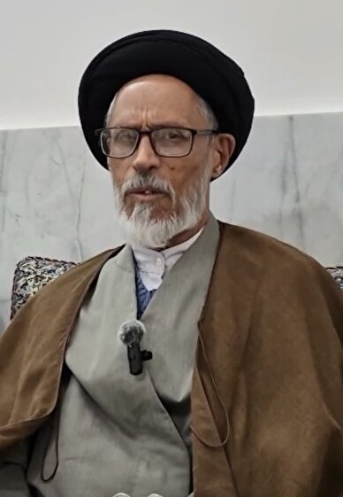 حجت‌الاسلام سید محمود حسینی امام جمعه این شهرستان نی ریز در دیدار با جوانان