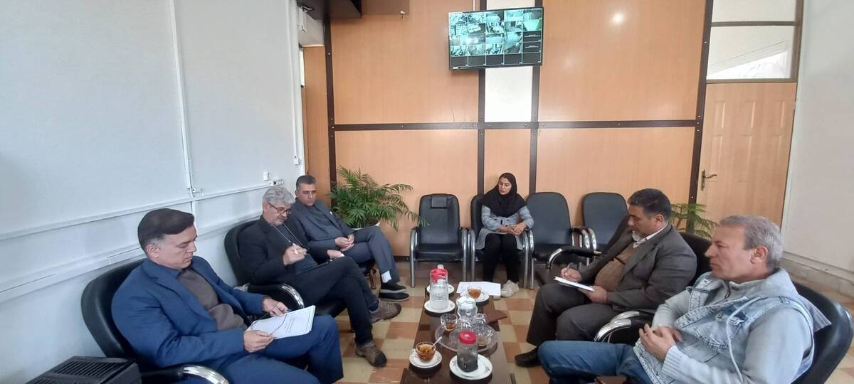 جلسه اعتبار تعهدي خريد نهاده هاي دام و طيور در نی‌ریز برگزارشد