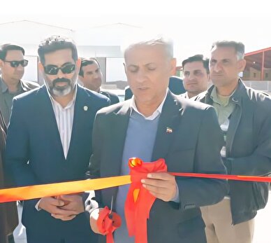 حضور پررنگ فرماندار نی‌ریز در افتتاح و کلنگ‌زنی پروژه های دهه فجر؛ عزم دولت برای شتاب‌بخشی به توسعه شهرستان