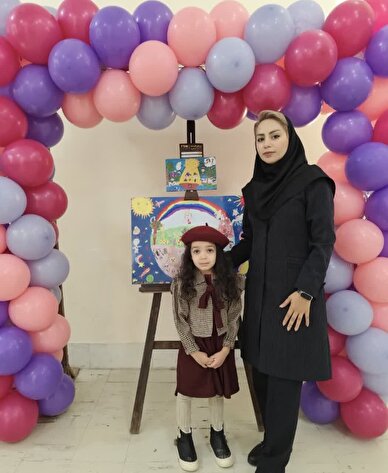 کلیپ/  درخشش دستان کوچک در خلق آثار هنری ارزشمند