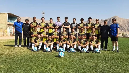 تیم آفتاب نی ریز ،نایب قهرمان دور رفت گروه اول لیگ برتر فوتبال بزرگسالان استان فارس ، اولین بازی دور برگشت را با برد پشت سر گذاشت وصدر جدول رده بندی را از آن خود کرد / شاهین فسا در خانه زمین گیر شد